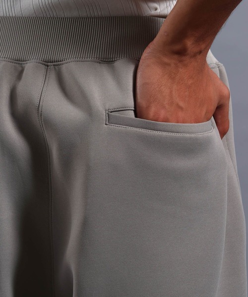 NUMERALS（ヌメラルズ）の「[NUMERALS]NO WORRIES CENTER CREASE JERSY PANTS（その他パンツ・メンズ・ブラック/グレー・LARGE/MEDIUM）」の20枚目の写真