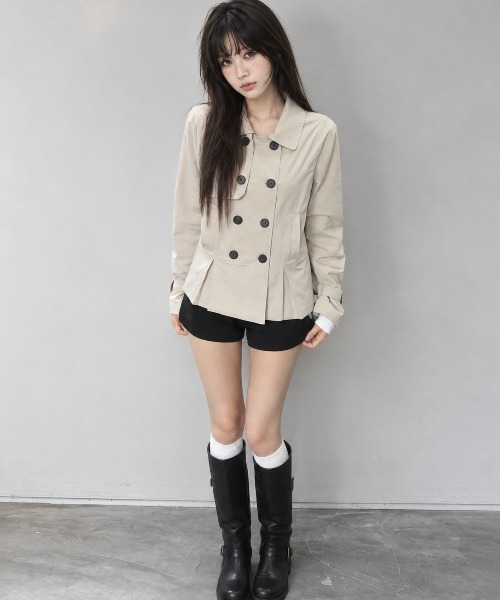 Aelina(エリナ)の「レギュラーカラーダブルブレストウエスト絞りジャケット(トレンチコート・レディース・チャコールグレー/ベージュ/ブラック・FREE)」の15枚目の写真