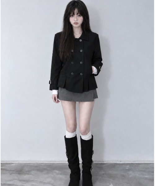 Aelina(エリナ)の「レギュラーカラーダブルブレストウエスト絞りジャケット(トレンチコート・レディース・チャコールグレー/ベージュ/ブラック・FREE)」の4枚目の写真