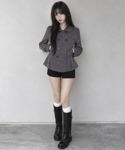 Aelina(エリナ)の「レギュラーカラーダブルブレストウエスト絞りジャケット(トレンチコート・レディース・チャコールグレー/ベージュ/ブラック・FREE)」の11枚目の写真