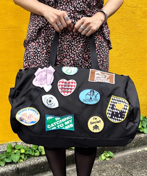 HEY!MrsROSE(ヘイミセスローズ)の「HEY! Mrs ROSE(ヘイ!ミセスローズ)Wappen Boston(ボストンバッグ・レディース・ブラック/ブラウン/レッド・FREE)」の2枚目の写真