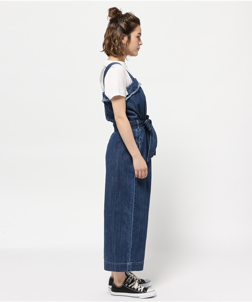 MOUSSY（マウジー）の「DENIM ROMPERS（つなぎ/オールインワン・レディース・ライトブルー/ダークブルー・2/1）」の4枚目の写真