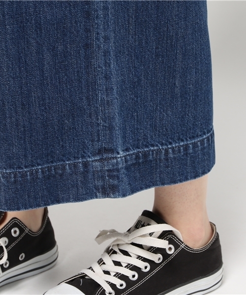 MOUSSY（マウジー）の「DENIM ROMPERS（つなぎ/オールインワン・レディース・ライトブルー/ダークブルー・2/1）」の9枚目の写真