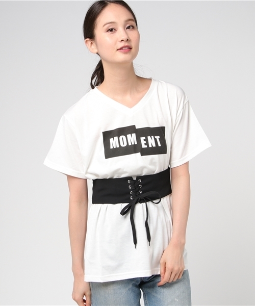 GeeRA（ジーラ）の「ベルト付Ｔシャツ（Tシャツ/カットソー・レディース・オフホワイト/ブラック系その他/ブラック/ホワイト系その他/オレンジ/ピンク・LARGE/MEDIUM）」の3枚目の写真