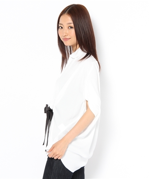 SOFFITTO（ソフィット）の「Soffitto /  P.デシン　イカ衿リボン付シャツ（シャツ/ブラウス・レディース・オフホワイト/ブラック/ベージュ・FREE）」の8枚目の写真