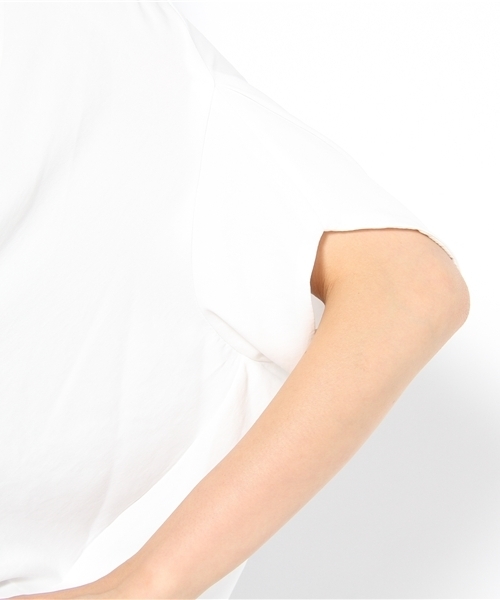 SOFFITTO（ソフィット）の「Soffitto /  P.デシン　イカ衿リボン付シャツ（シャツ/ブラウス・レディース・オフホワイト/ブラック/ベージュ・FREE）」の5枚目の写真