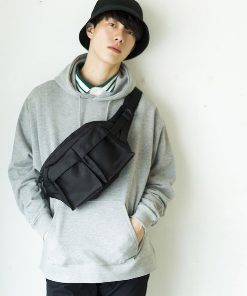 WEGO(ウィゴー)の「WEGO/ビッグシルエットカラーパーカー(パーカー・メンズ・イエロー/オレンジ/レッド/ピンク/ブラック/ベージュ/ホワイト/杢グレー/ロイヤルブルー/ライトパープル/ピンク系その他/グリーン系その他・MEDIUM/SMALL/LARGE)」の4枚目の写真