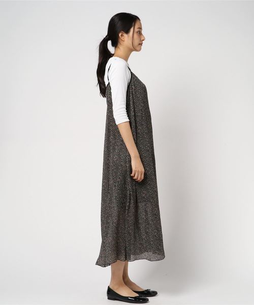 N.（N. Natural Beauty Basic）（エヌエヌナチュラルビューティーベーシック）の「フラワープリントプリーツマキシワンピース（ワンピース・レディース・ブラック/グリーン系その他・MEDIUM）」の8枚目の写真