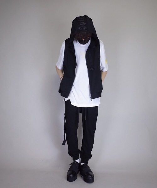 rovtski（ロフトスキー）の「SPIRITUAL HOOD VEST（ベスト・メンズ・ブラック・MEDIUM/LARGE）」の9枚目の写真