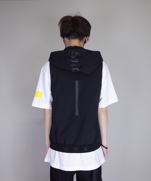 rovtski（ロフトスキー）の「SPIRITUAL HOOD VEST（ベスト・メンズ・ブラック・MEDIUM/LARGE）」の6枚目の写真