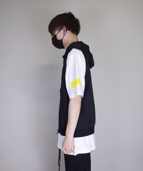 rovtski（ロフトスキー）の「SPIRITUAL HOOD VEST（ベスト・メンズ・ブラック・MEDIUM/LARGE）」の5枚目の写真