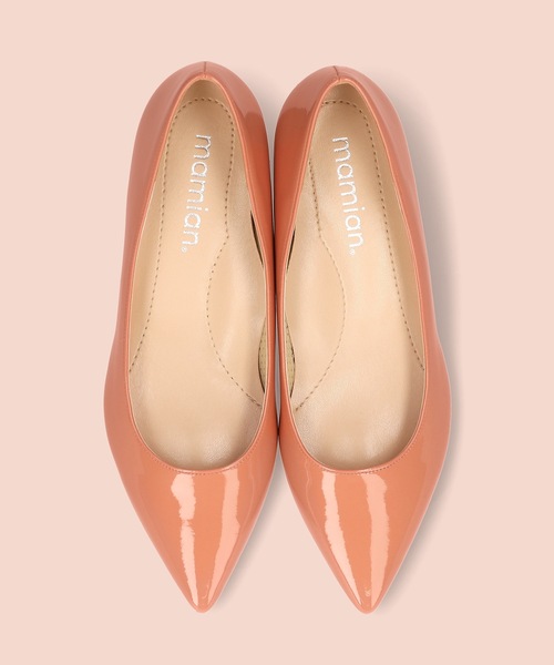 MAMIAN（マミアン）の「iCoN COLORS / ポインテッドトゥ エナメル フラットパンプス（パンプス・レディース・ブラック/アイボリー/ベージュ系その他/グレイッシュベージュ/ネイビー/ブラウン/ブラウン系その他/グレー系その他/コーラル/ミント/モカ/ダークネイビー/グレイッシュブルー・22.5cm/23.5cm/24.5cm/23.0cm/24.0cm/25.0cm）」の22枚目の写真