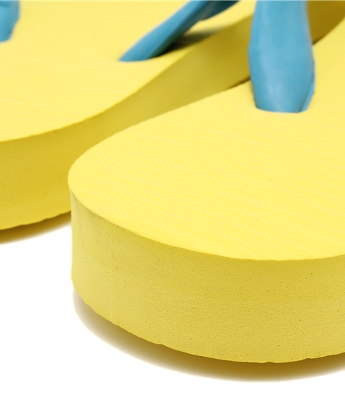 BEAMS BOY（ビームスボーイ）の「○genbei×BEAMS BOY / 2トーン ビーチサンダル（サンダル・レディース・ホワイト/ブラック/ピンク/イエロー/サックスブルー/ネイビー・23/24）」の11枚目の写真