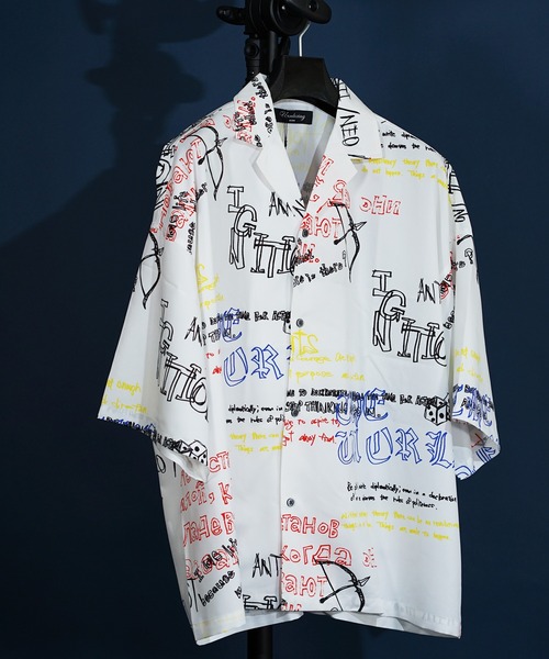 unrelaxing（アンリラクシング）の「ビッグシルエット総柄開襟アロハシャツ（シャツ/ブラウス・メンズ・グレー/レッド/グリーン/ラベンダー/その他3/グレー系その他/ブラック×レッド/ブラック系その他3/ブラック系その他6/ブラック系その他4/ホワイト系その他2/ホワイト系その他/ホワイト系その他4/ブラック系その他5/ブラック×パープル/その他/ブラック系その他2/ホワイト/その他2/ブラック/ダークネイビー/ブラック×ブルー/その他4/その他5/その他1/M/U/D/J/R/Z/E/K/S/N/V/B/P/X/A/H/L/T/F/ホワイト×ブラック/O/W/G/C/ホワイト系その他3/I/Q/Y/ブラック×ホワイト/ネイビー/ホワイト×パープル/ピンク系その他/ブラック系その他7/その他8/その他7/その他6/ブラック系その他/チェリーレッド/ライトグレー/ライトブルー/モカ/ダークオリーブ/エメラルドブルー/ダークアッシュ/クリアブラウン/アッシュブラウン/ライトホワイト/ダークブルー/チョコ/ライトグリーン/マルチ/グリーン系その他/ライトカーキ/ホワイト×レッド/ホワイト×ブルー/クリアグリーン/クリアブルー/ワインレッド/パイソン/ブラック×ブラック/カーキブラウン/ブラックミックス/ブルーグラス/アーミー/スモークピンク/その他11/その他13/その他14/コバルトブルー/ウィート/チャコールグレー×ブラック/ダークブラック/ライトブラック/その他12/その他10/レオパード/ライトピンク/ケリーグリーン/ブルー系その他/その他9/アクア/White/グレー系その他2/Black/その他34/その他35/その他24/その他25/その他28/その他29/その他30/その他31/その他32/その他33/その他27/カーキ系1/カーキ系2/カーキ系3/グリーン系1/グリーン系2/ブラック系6/ブラック系7/ホワイト系6/ブラック系1/ブラック系2/ブラック系3/ブラック系4/ブラック系5/オレンジ系1/ホワイト系1/ホワイト系2/ホワイト系3/ホワイト系4/ホワイト系5/ピンク系2/ピンク系3/レッド系1/レッド系2/レッド系3/レッド系4/イエロー系1/イエロー系2/イエロー系3/イエロー系4/イエロー系5/ピンク系1/パープル系3/パープル系4/パープル系5/パープル系6/パープル系7/パープル系8/パープル系1/パープル系2/その他20/その他26/その他21/その他22/ブルー系7/ブルー系8/ブルー系9/グリーン系9/ブルー系1/ブルー系2/ブルー系3/ブルー系5/ブルー系6/グリーン系3/グリーン系4/グリーン系5/グリーン系6/グリーン系7/グリーン系8/ベージュ系4/ベージュ系5/ベージュ系6/ベージュ系7/ベージュ系8/ブラック系9/ブラウン系1/ブラウン系2/ベージュ系1/ベージュ系2/ベージュ系3/ブラック系8/ホワイト系7/ホワイト系8/ブルー系4/スミクロ/ダークグリーン系1/ダークグリーン系/ふじ色系1/ホワイト×グレー/アイボリー/カーキ系7/ホワイト系9/ブラック×グレー/ホワイト系その他5/ホワイト系その他6/アイボリー系4/オリーブ系/ホワイト×ピンク/ブラック×ピンク/アッシュグレー/ライトグレー系1/ブルー/レッド系5/クリアブラック/ベージュ系その他7/インディゴブルー/スカイブルー系6/パープル/グレー系1/ダークブラウン/ピンク系4/ピンク系5/イエロー系6/イエロー系7/ネイビー系5/カーキ系8/ライトグリーン系/ダークグリーン系3/カーキ系4/アイボリー系1/アイボリー系2/ダークグリーン系2/ブラック系/ブルー系その他3/ブルー系その他4/ブルー系その他5/ホワイト系/グレー系その他3/グリーン系その他2/ブルー系その他2/ホワイト系その他7/その他18/その他19/その他16/その他17/ホワイト×カーキブラウン/その他15/アニマル/ホワイト×グリーン/ブラウン系3/ナチュラル/ベージュ系その他3/クリーム/アイボリー系3/カーキ系6/イエロー系その他/ホワイト×ライトグレー/グレー系その他7/ベージュ系その他/ベージュ系その他4/スカイブルー系・FREE/MEDIUM）」の15枚目の写真