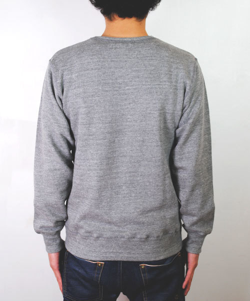 SILAS（サイラス）の「SILAS&MARIA CREW NECK（スウェット・メンズ・アッシュグレー/ネイビー・3/2）」の4枚目の写真