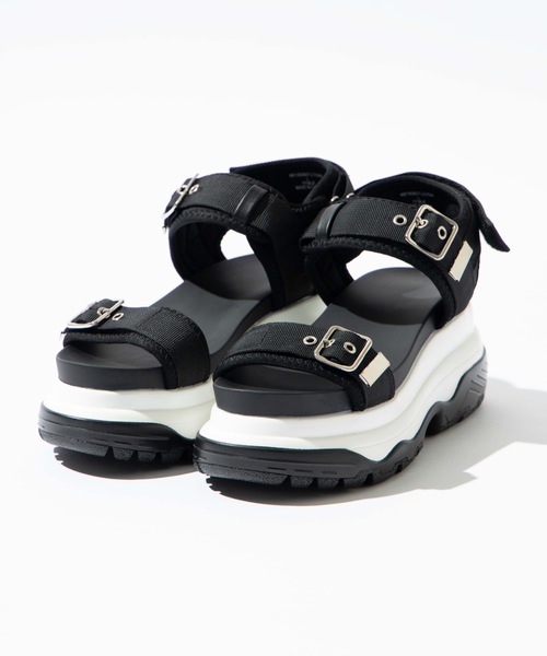 WEGO（ウィゴー）の「WEGO/ハトメベルトスポーツサンダル（サンダル・レディース・ブラック/ベージュ・MEDIUM/LARGE）」の4枚目の写真