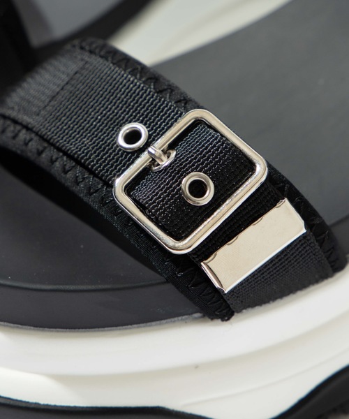 WEGO（ウィゴー）の「WEGO/ハトメベルトスポーツサンダル（サンダル・レディース・ブラック/ベージュ・MEDIUM/LARGE）」の5枚目の写真