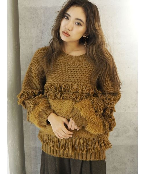 EVRIS(エヴリス)の「ローピングヤーンMIXシャギーニットプルオーバー(ニット/セーター・レディース・ブラック/ベージュ/グリーン・FREE)」の1枚目の写真