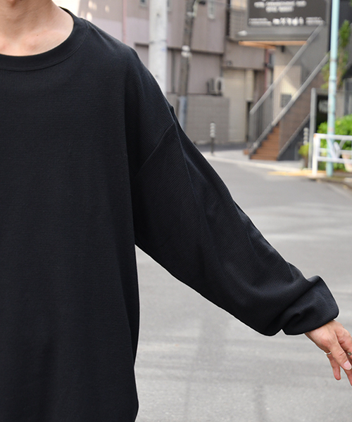 kutir(クティール)の「ワッフルロングTシャツ(Tシャツ/カットソー・メンズ・ホワイト/ブラック・SMALL/MEDIUM/LARGE)」の9枚目の写真