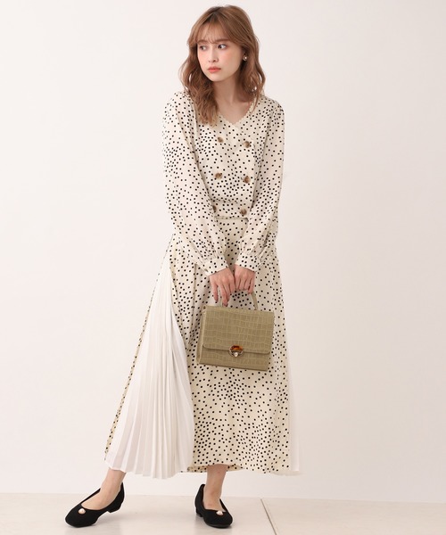 one after another NICE CLAUP(ワンアフターアナザーナイスクラップ)の「【WEB限定】サイドプリーツセットアップ(ワンピース・レディース・ベージュ/カーキ/ドット/チェック・FREE)」の10枚目の写真