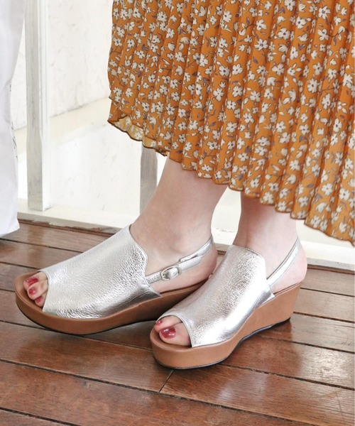MODE KAORI(モードカオリ)の「ウエッジサンダル(サンダル・レディース・シルバー/ブラック/キャメル/イエロー/ベージュ・M/L/S/XL)」の12枚目の写真