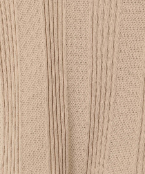 LOWRYS FARM（ローリーズファーム）の「ＪＱスクエアタンク　886682（タンクトップ・レディース・チャコールグレー/ベージュ/ブラウン・FREE）」の9枚目の写真