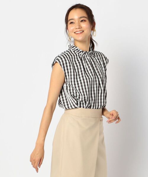 NOLLEY’S（ノーリーズ）の「スラブジャガードフリルスタンドブラウス[NOLLEY'S collet]（シャツ/ブラウス・レディース・ブラック系その他/ホワイト系その他4・38）」の2枚目の写真