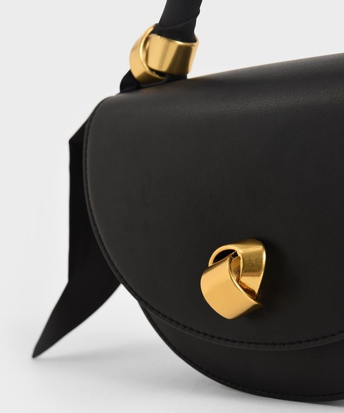 CHARLES & KEITH（チャールズ & キース）の「サテンプリーツド