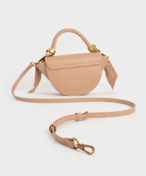 CHARLES & KEITH（チャールズ & キース）の「サテンプリーツド