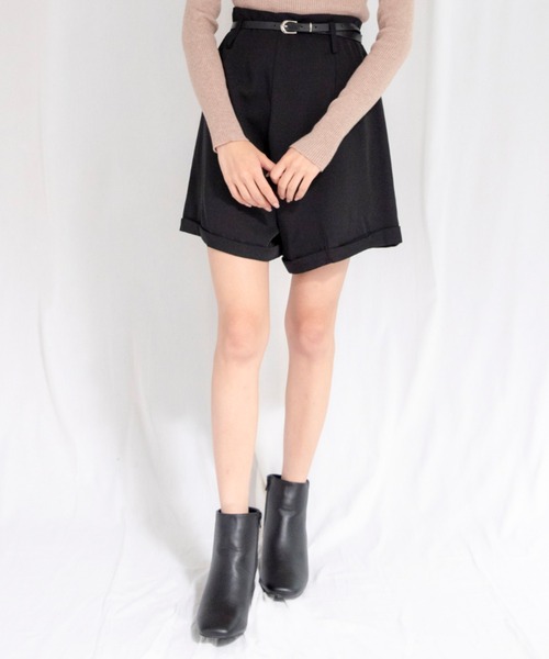 yuue' ( wear )(ユーイ)の「ナローベルト付きフレアショートパンツ(その他パンツ・レディース・ブラック/ホワイト・S/L/M)」の5枚目の写真