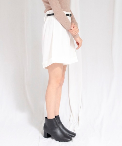 yuue' ( wear )(ユーイ)の「ナローベルト付きフレアショートパンツ(その他パンツ・レディース・ブラック/ホワイト・S/L/M)」の15枚目の写真