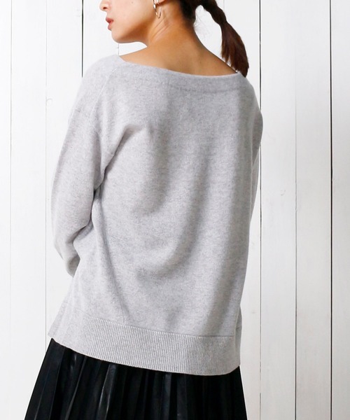 Emma Taylor（エマテイラー）の「カシミヤ100%ふわふわニットプルオーバー（サイドスリットクルーネック）（ニット/セーター・レディース・グレー/ブラック/ブルー・FREE）」の17枚目の写真