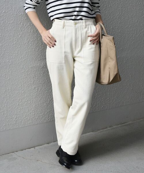 SHIPS any(シップス エニィ)の「SHIPS any: STANDARD コーデュロイ ベイカー パンツ<WOMEN>(その他パンツ・レディース・ナチュラル・3/4/5)」の2枚目の写真
