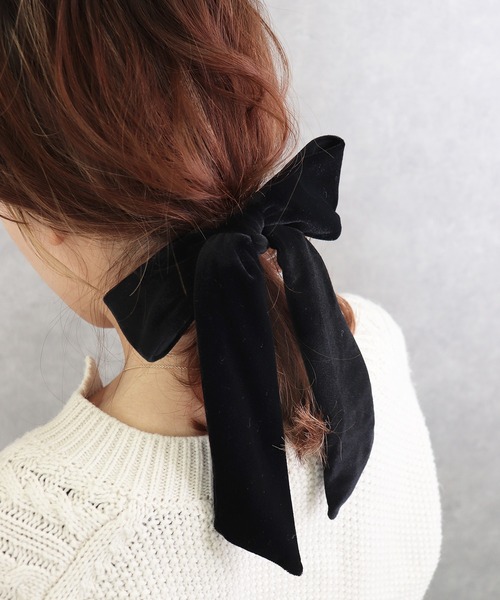 Monocoro toppi（モノコロトッピ）の「上品な光沢感。ベロアリボンボリュームヘアゴム（ヘアゴム・レディース・ブラック/ベージュ/テラコッタ/チャコール/ブラウン・フリー）」の10枚目の写真