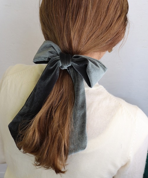 Monocoro toppi（モノコロトッピ）の「上品な光沢感。ベロアリボンボリュームヘアゴム（ヘアゴム・レディース・ブラック/ベージュ/テラコッタ/チャコール/ブラウン・フリー）」の18枚目の写真