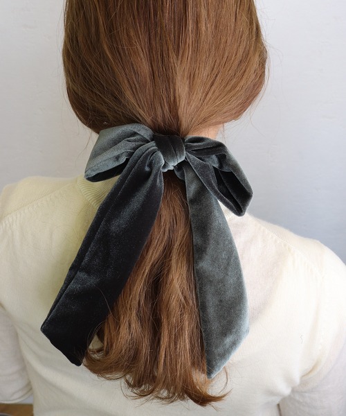 Monocoro toppi（モノコロトッピ）の「上品な光沢感。ベロアリボンボリュームヘアゴム（ヘアゴム・レディース・ブラック/ベージュ/テラコッタ/チャコール/ブラウン・フリー）」の19枚目の写真