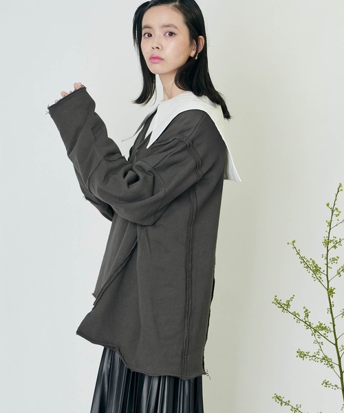 forksy.（フォルクシー）の「【forksy.】 オーバーサイズ カットオフスウェットVネックプルオーバー（スウェット・レディース・パープル/ダークグレー/ベージュ系その他/グリーン系その他・FREE）」の20枚目の写真