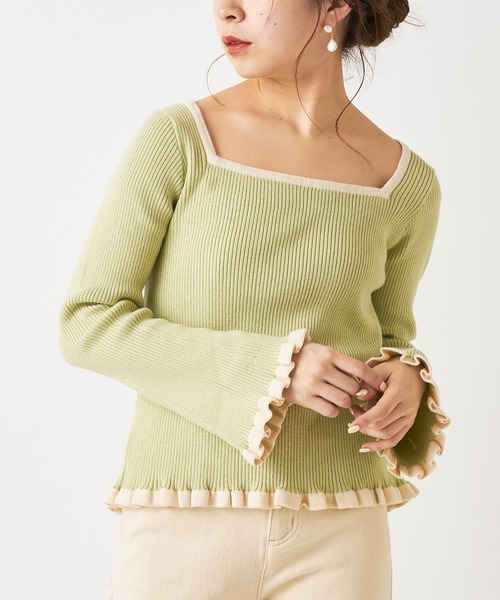 Chico（チコ）の「パイピング配色フレアリブニット（ニット