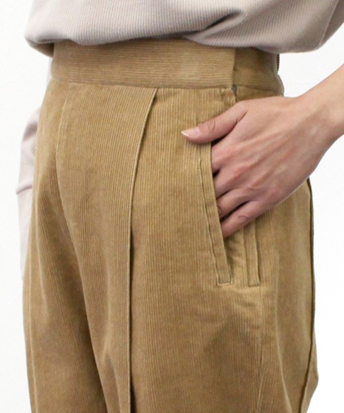 STYLEBLOCK(スタイルブロック)の「コーデュロイテーパードパンツ(その他パンツ・レディース・ライトベージュ/テラコッタ/ブラウン/ベージュ系その他/ミント/ベージュ・M)」の9枚目の写真