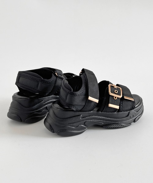 Shoes in Closet（シューズインクローゼット）の「軽量厚底ボリュームソール ベルクロ バックル スポーツサンダル 7486（サンダル・レディース・アイボリー/ベージュ/ブラック×ホワイト/ブラック×ブラック/ブラウン系その他/ライトベージュ/ピンクベージュ・M/LL/XS/S/L/3L）」の14枚目の写真
