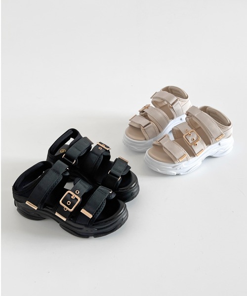 Shoes in Closet（シューズインクローゼット）の「軽量厚底ボリュームソール ベルクロ バックル スポーツサンダル 7486（サンダル・レディース・アイボリー/ベージュ/ブラック×ホワイト/ブラック×ブラック/ブラウン系その他/ライトベージュ/ピンクベージュ・M/LL/XS/S/L/3L）」の15枚目の写真