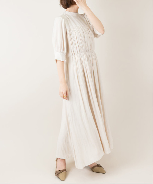 RANDA(ランダ)の「ソフト リボンステッチトリムバックストラップパンプス(パンプス・レディース・カーキ/ベージュ/アイボリー・LL/L/S/M)」の9枚目の写真