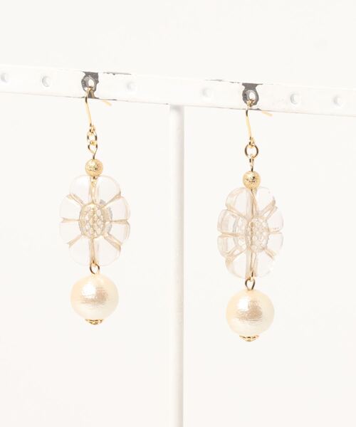 tone(トーン)の「【tschuss(チュース)】レトロ flower&コットンパール ピアス(ピアス(両耳用)・レディース・ホワイト/ブラック/クリア・FREE)」の3枚目の写真