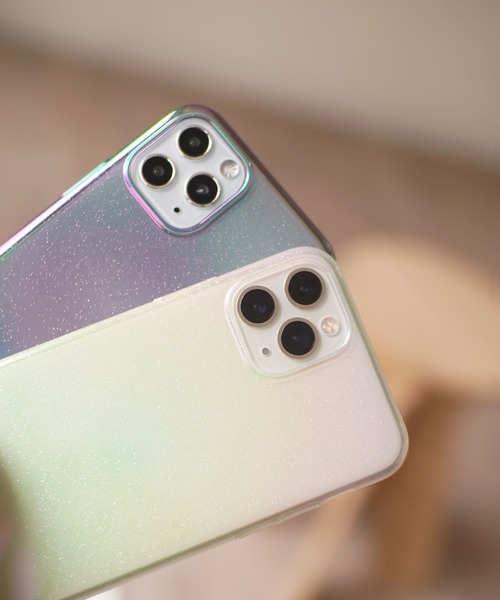 ammy.（エイミードット）の「【 ammy. / エイミードット 】 オーロラ ミラー iPhone ケース / 7, 8 , SE , X , XS , 11 , 11pro , 12mini , 12 , 12pro , 13 , 13pro , 14 , 14pro 対応（スマホケース/カバー・レディース・ブルー/ホワイト/マルチ・C/F/D/A/E/B/H/G/J/I）」の5枚目の写真