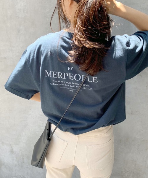 LIAN（リアン）の「MERPEOPLEロゴプリントTシャツ（Tシャツ/カットソー・レディース・ブルー/ベージュ/スミクロ/オフホワイト/オートミール/グリーン/オレンジ/ブルー系その他/ライトグリーン・FREE）」の7枚目の写真