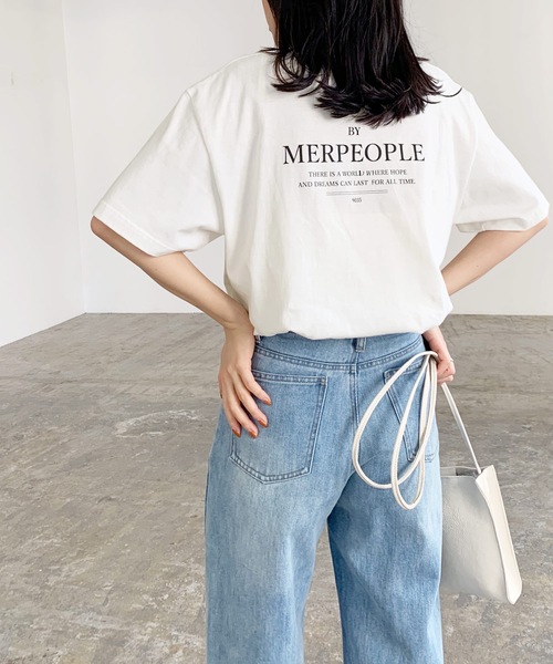 LIAN（リアン）の「MERPEOPLEロゴプリントTシャツ（Tシャツ/カットソー・レディース・ブルー/ベージュ/スミクロ/オフホワイト/オートミール/グリーン/オレンジ/ブルー系その他/ライトグリーン・FREE）」の16枚目の写真