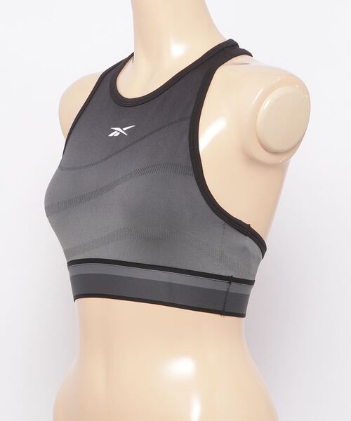Reebok(リーボック)の「ユナイテッド バイ フィットネス シームレス クロップトップ / United By Fitness Seamless Crop Top(Tシャツ/カットソー・レディース・ブラック×グレー/マルーン・X-SMALL/X-LARGE/MEDIUM)」の3枚目の写真