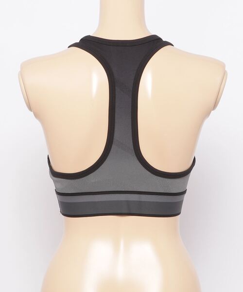 Reebok(リーボック)の「ユナイテッド バイ フィットネス シームレス クロップトップ / United By Fitness Seamless Crop Top(Tシャツ/カットソー・レディース・ブラック×グレー/マルーン・X-SMALL/X-LARGE/MEDIUM)」の4枚目の写真
