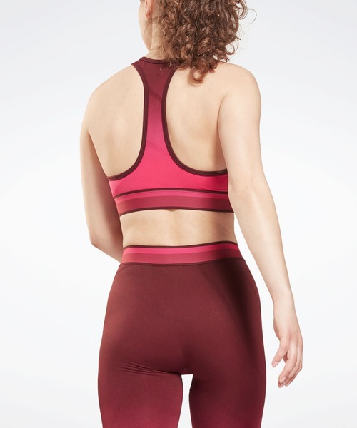 Reebok(リーボック)の「ユナイテッド バイ フィットネス シームレス クロップトップ / United By Fitness Seamless Crop Top(Tシャツ/カットソー・レディース・ブラック×グレー/マルーン・X-SMALL/X-LARGE/MEDIUM)」の13枚目の写真