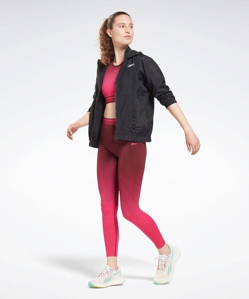 Reebok(リーボック)の「ユナイテッド バイ フィットネス シームレス クロップトップ / United By Fitness Seamless Crop Top(Tシャツ/カットソー・レディース・ブラック×グレー/マルーン・X-SMALL/X-LARGE/MEDIUM)」の10枚目の写真